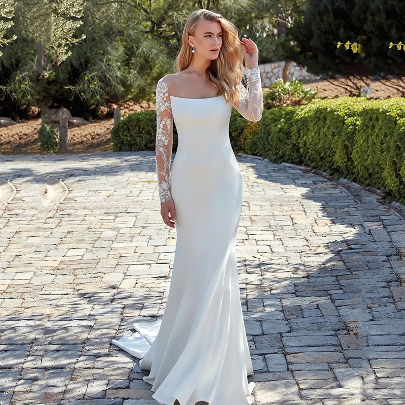 Amelia wedding dress
